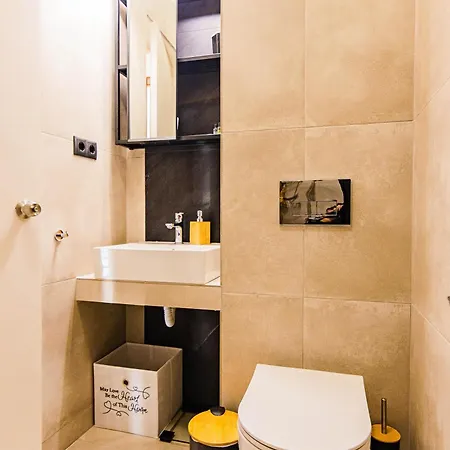 Alice's Away From * Лариса